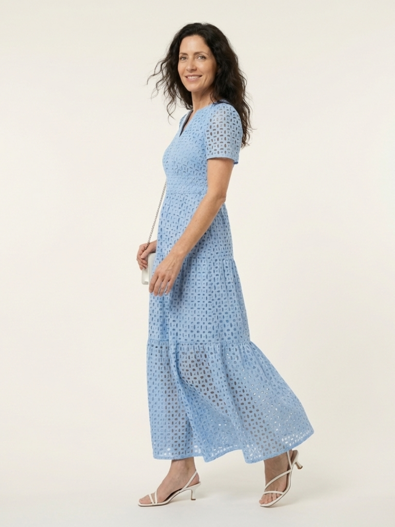 Brielle | Vestido midi de tirantes cortos con escote en forma de V