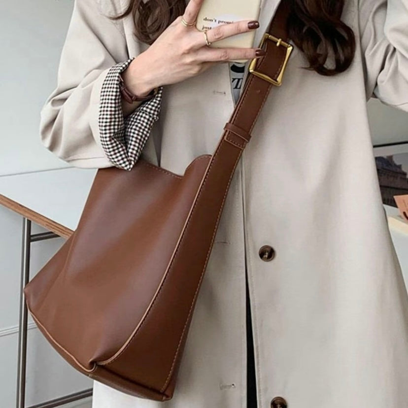 Ella | Bolso de hombro de cuero