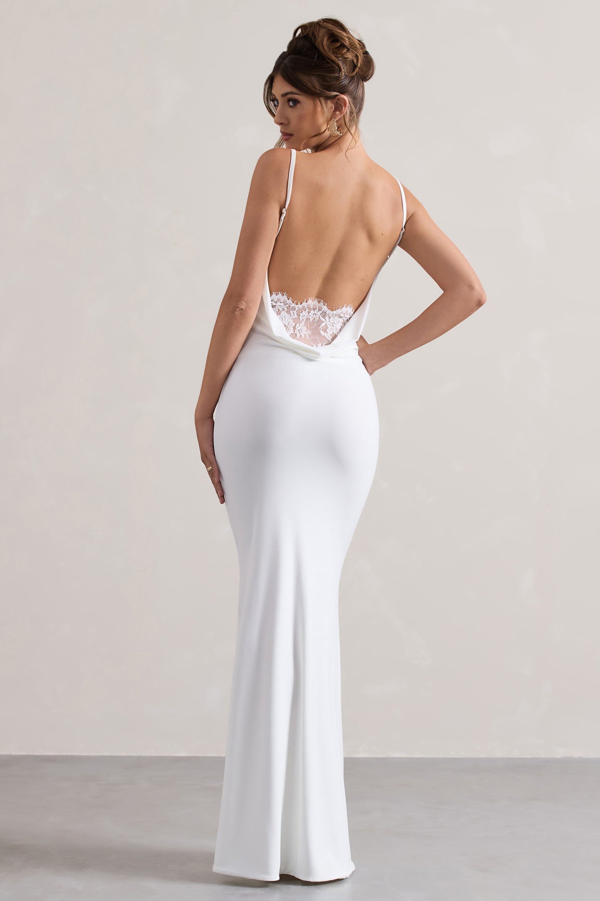 Francoise | Vestido largo Blanco  con Escote Drapeado y Espalda Descubierta con Encaje
