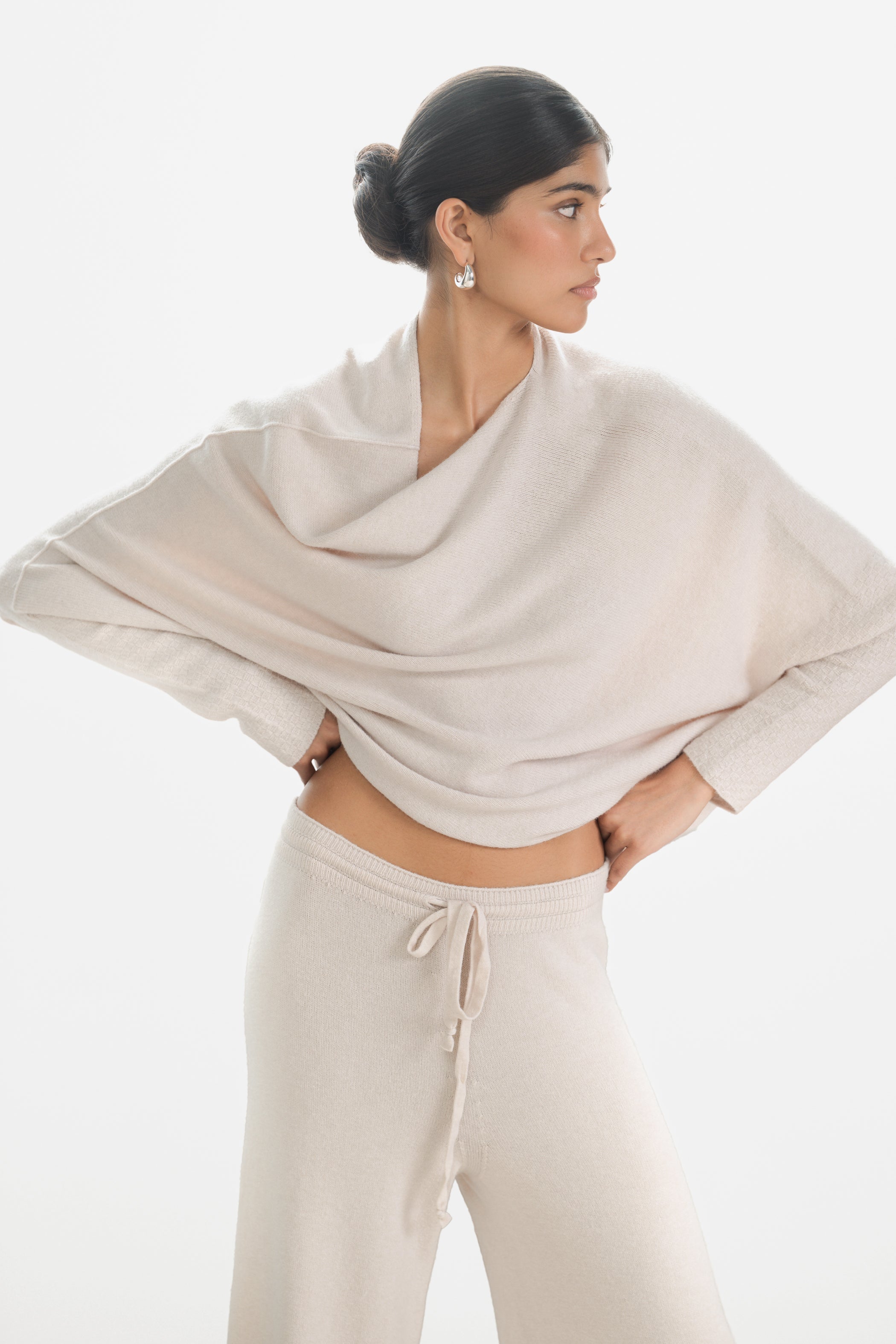 Asymmetric Draped | Light Beige | Seamless Knit