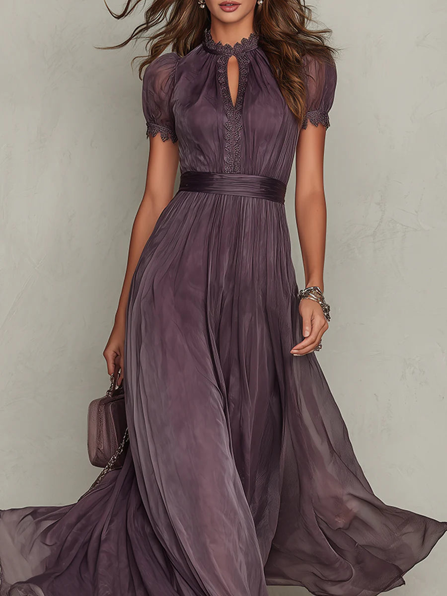 Flavia - Vestido largo violeta con escote en gota y delicado borde de encaje de gasa