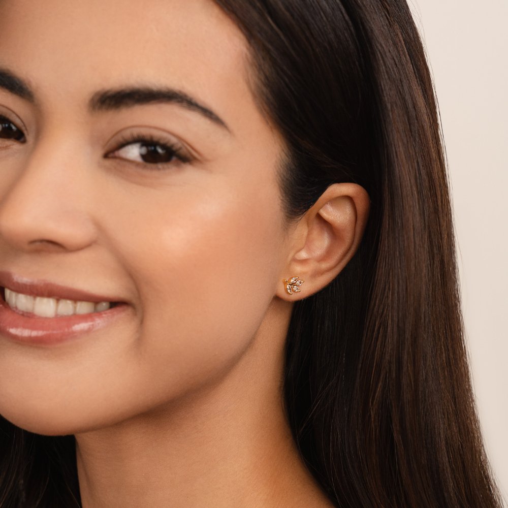 Chic Crystal Leaf Earrings