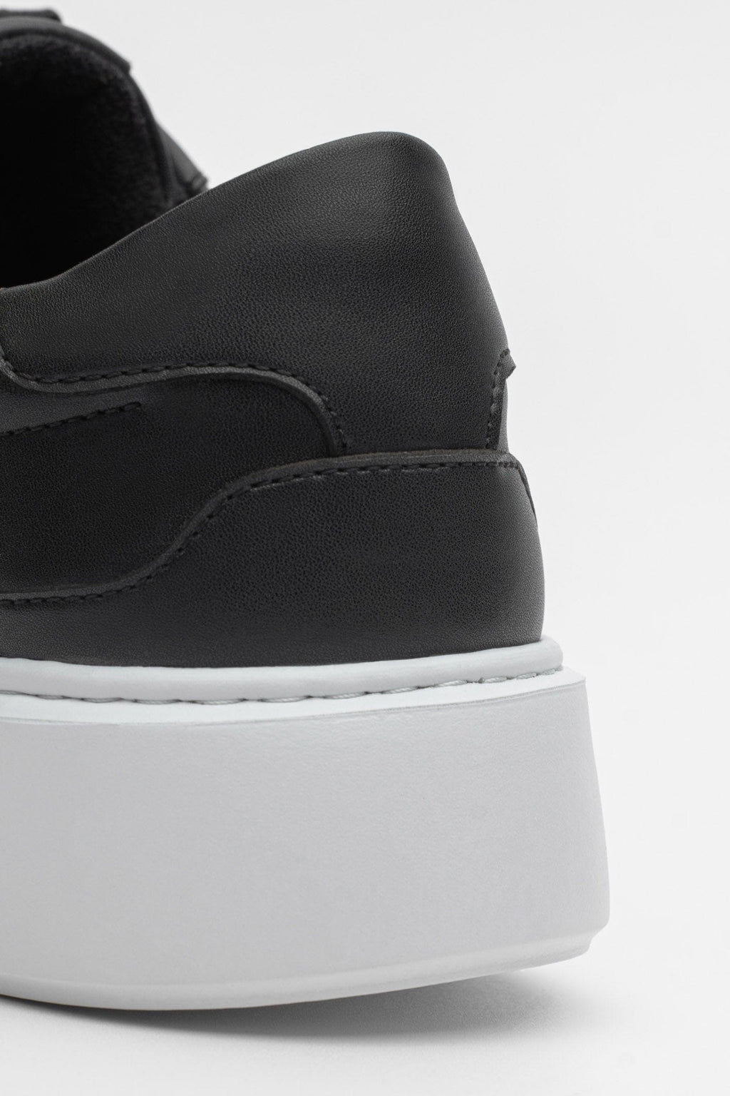 Zapato de Cuero Negro