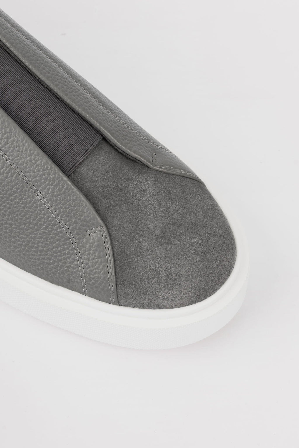 Zapatilla de Velour - Color Gris