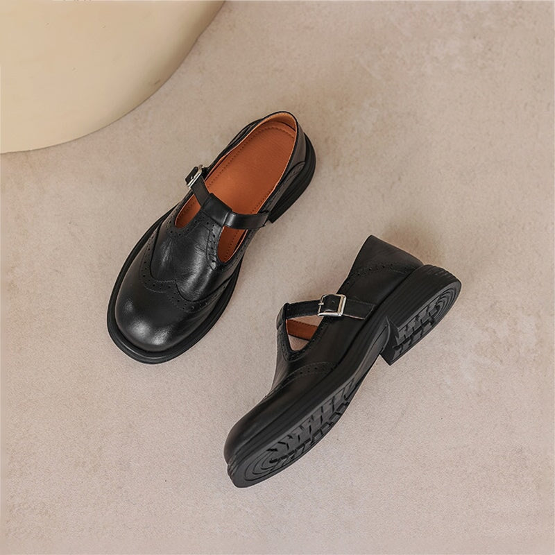 Mattea | Elegantes Zapatos Mary Jane de Cuero